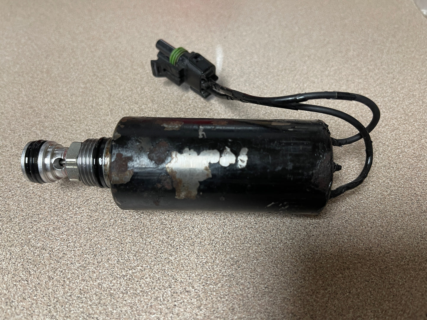 RM90729 - REMANUFACTURED AP90729 Hydraulic Solenoid Valve (SMALL - 1 1/2" Diameter - 1/4" NUT RELEASE)