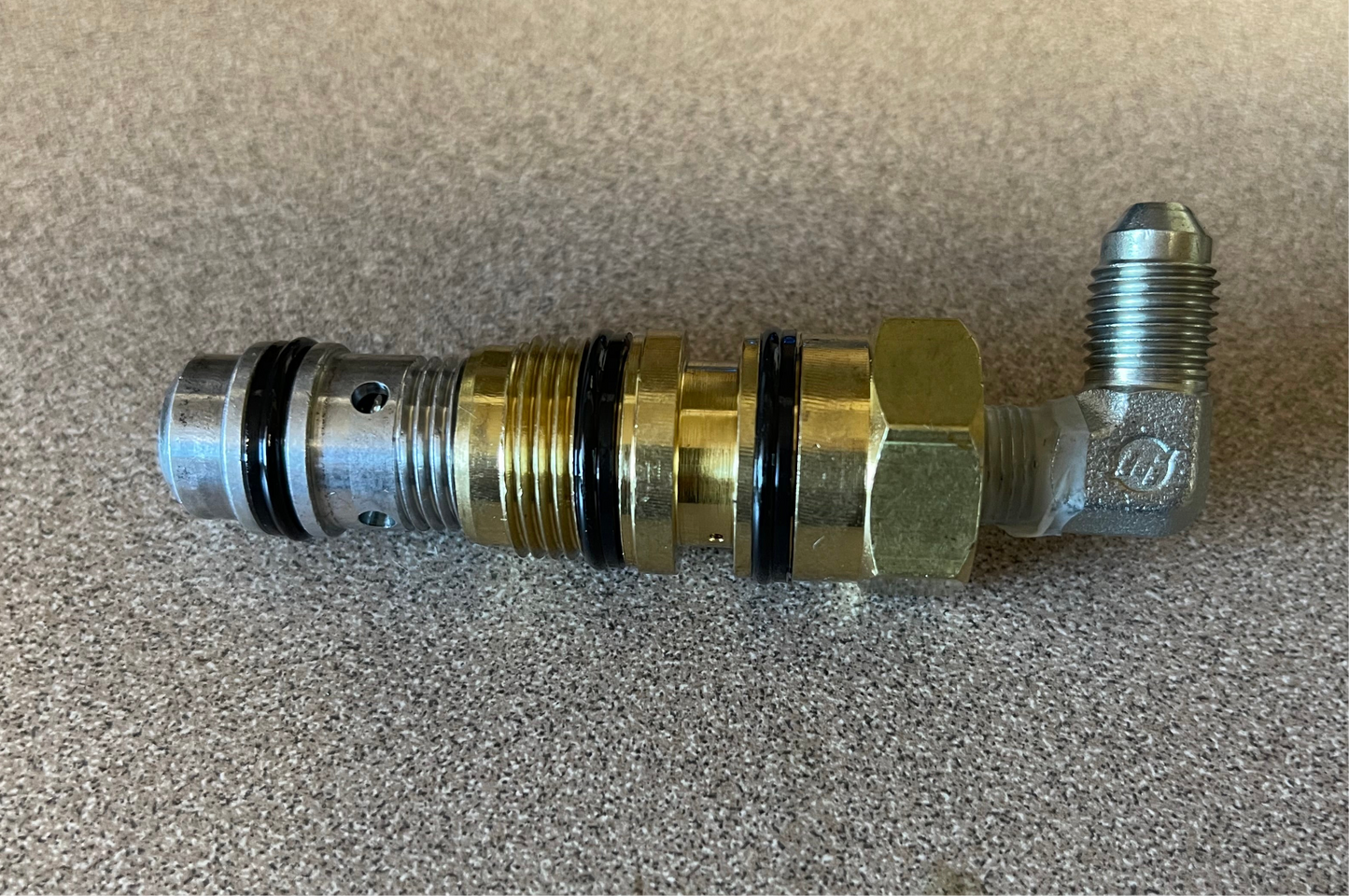RAP7964 - Shuttle Valve