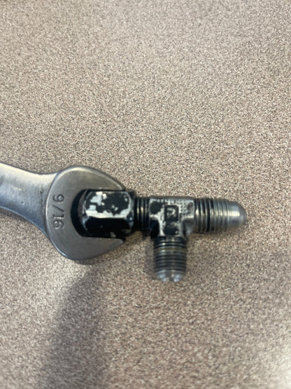 HWH RF6966 (F6966) - Jack Cylinder Port Tee - 1/4" Tube Ends (37 degree male flare) x 1/8" NPTF