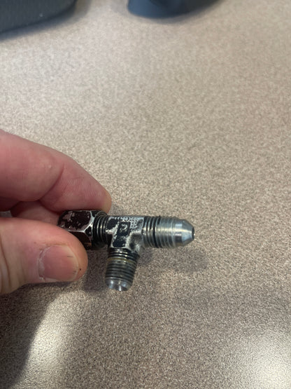 HWH RF6966 (F6966) - Jack Cylinder Port Tee - 1/4" Tube Ends (37 degree male flare) x 1/8" NPTF