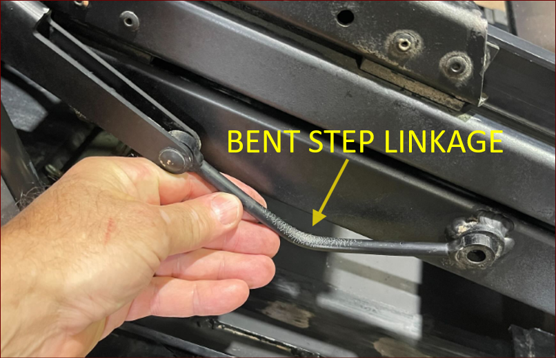 RAP55304 (AP55304) - STEPS - LINKAGE WELDMENT CASCADING STEP